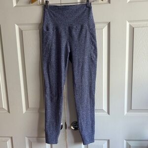 Beyond Yoga Heathered Purple Lilac Leggings